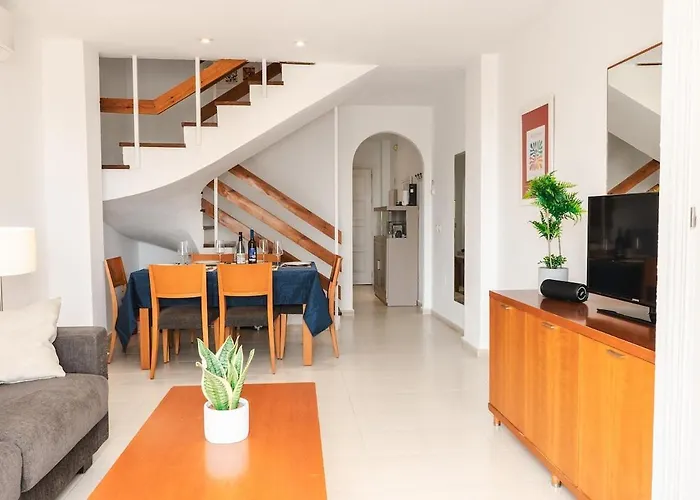 Juliana Seaviews 丰希罗拉