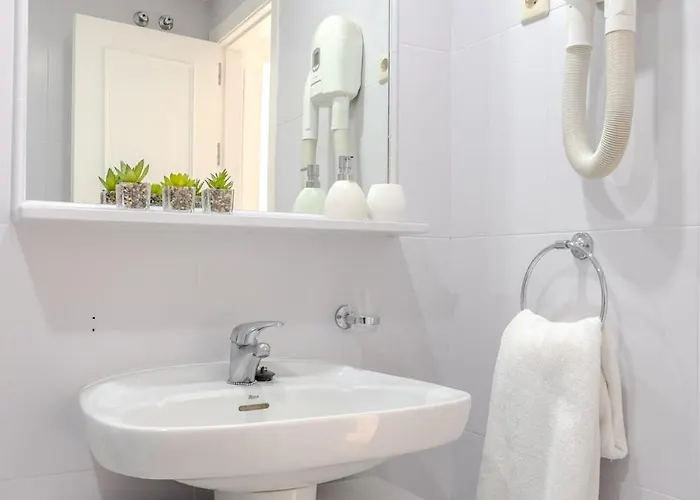 Juliana Seaviews 丰希罗拉