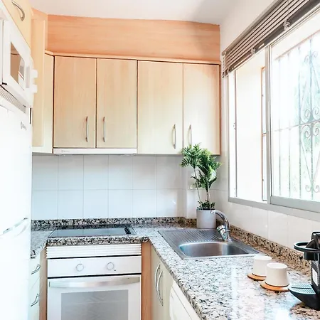 Juliana Seaviews Fuengirola